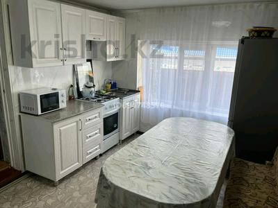 Жеке үй · 4 бөлме · 75 м², Казахстанская 14, бағасы: 50 000 ₸ в Бурабае