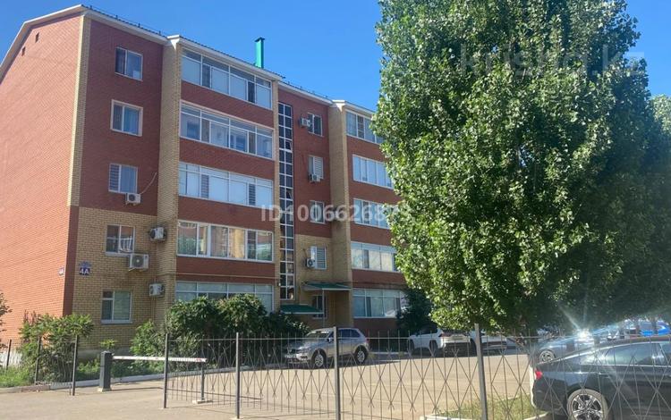 3-бөлмелі пәтер · 96 м² · 5/5 қабат, мкр Жана Орда 4A, бағасы: 40 млн ₸ в Уральске — фото 2