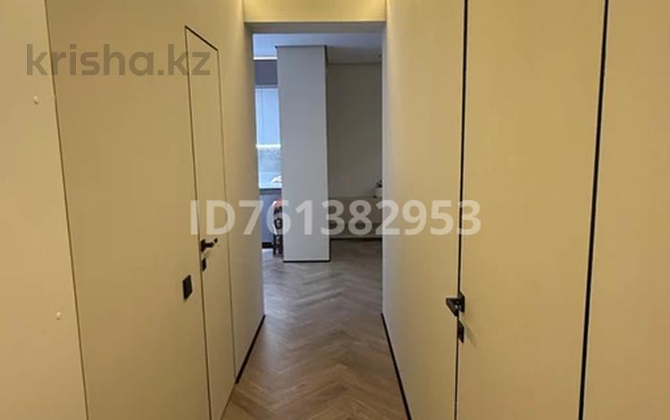 3-бөлмелі пәтер · 75 м² · 4/10 қабат, Шұғыла ш/а., Алтын орда 6/40 — улица Алатау, бағасы: 42 млн ₸ в Алматы, Наурызбайский р-н — фото 2