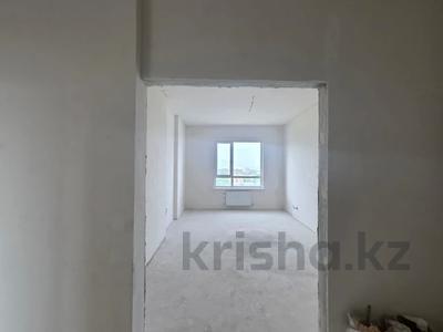 2-комнатная квартира · 75 м² · 17/17 этаж, Варламова за 63 млн ₸ в Алматы, Алмалинский р-н
