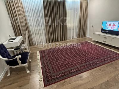 Отдельный дом · 4 комнаты · 120 м², Акпаева — Табачнозаводская за 93 млн ₸ в Алматы, Жетысуский р-н