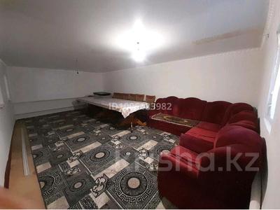 Отдельный дом · 2 комнаты · 60 м², Айман-Шолпан 17 за 50 000 〒 в Актобе, жилой массив Заречный-3