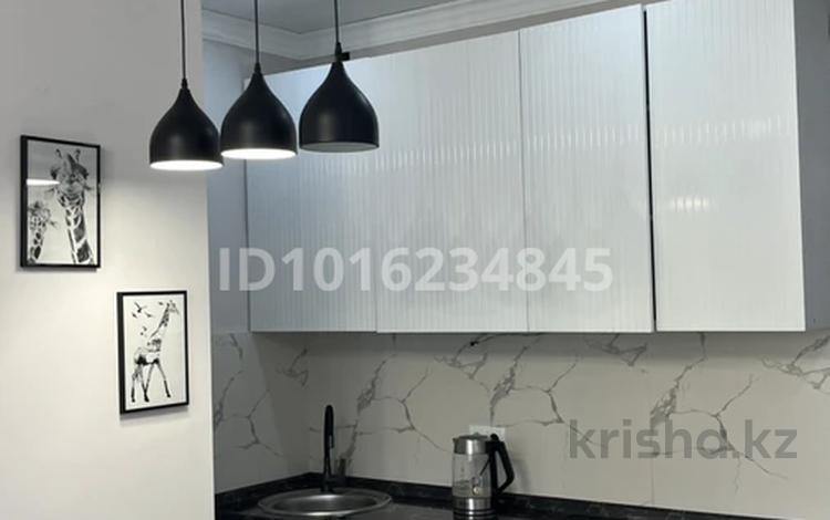 1-комнатная квартира · 25 м², Мангилик Ел 40/2 за 250 000 ₸ в Астане, Есильский р-н — фото 3
