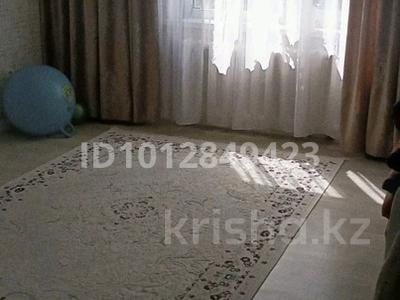 3-бөлмелі пәтер · 78 м² · 1/9 қабат, мкр Жана Орда 4 — Хуторок кафе қасында, бағасы: 37 млн ₸ в Уральске