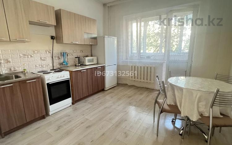 1-комнатная квартира · 45 м² · 3/5 этаж, мкр Аксай-5 8 за 230 000 ₸ в Алматы, Ауэзовский р-н — фото 21