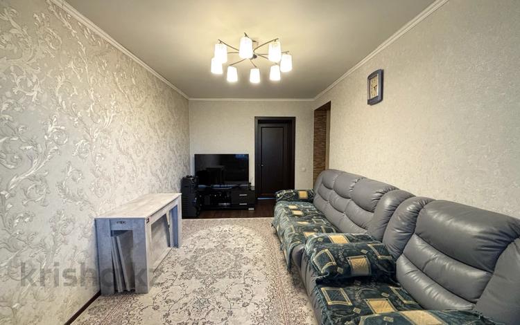 3-комнатная квартира · 58 м² · 4/5 этаж, мкр Михайловка , Крылова 11 за 26 млн ₸ в Караганде, Казыбек би р-н — фото 2