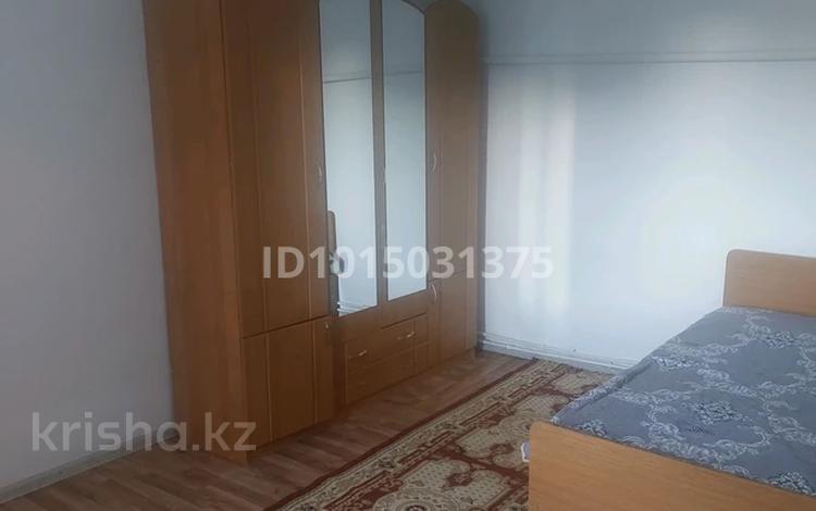 Жеке үй · 2 бөлме · 70 м² · 16 жүзд., Геолог -ш/а., С.Кубеев 1 — Ост.Айсана, бағасы: 80 000 ₸ в Атырау, мкр Геолог — фото 2