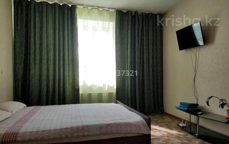 1-бөлмелі пәтер, 40 м², 1/5 қабат тәулік бойы, Самал 2, бағасы: 16 000 〒 в Алматы, Медеуский р-н — фото 5