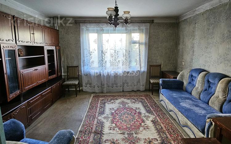 3-бөлмелі пәтер · 64.5 м² · 1/10 қабат, Глинки 31 б, бағасы: 19 млн ₸ в Семее — фото 2
