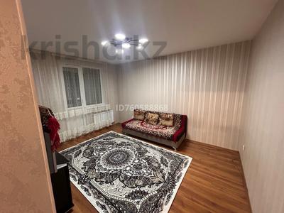 1-комнатная квартира · 38 м² · 11/12 этаж, мкр Акбулак, 1-я улица 109 за 200 000 〒 в Алматы, Алатауский р-н