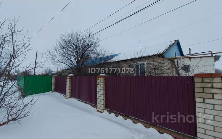 Отдельный дом · 4 комнаты · 82 м² · 21 сот., Достык 48/1 — Первый дом рядом с акиматом за 15.5 млн ₸ в Большом Чагане — фото 2