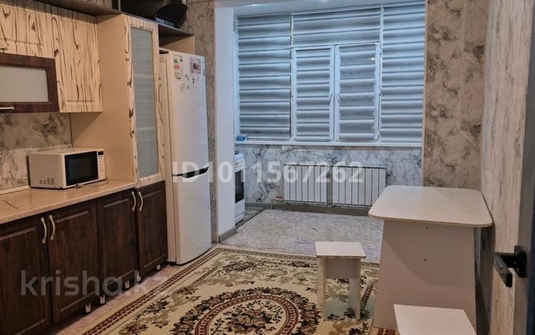 2-комнатная квартира · 70 м², 31А мкр 23 — Жанында Дана супер маркет. ақбазар,Ш.Есенов университет. за 16 млн ₸ в Актау — фото 2