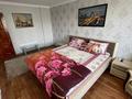 1-комнатная квартира, 32 м², 4/5 этаж посуточно, Азаттык 99а — Атамбаева за 9 000 〒 в Атырау — фото 2