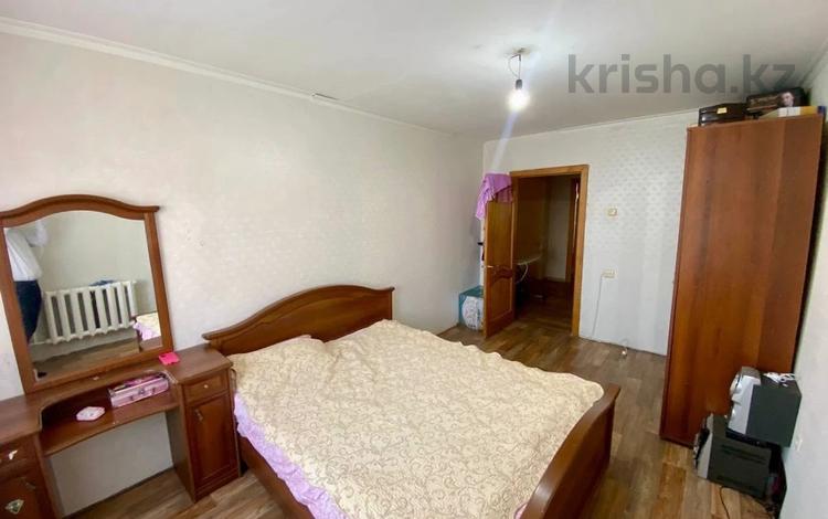 3-комнатная квартира, 71 м², 4/10 этаж, 8 микрорайон 11 за 22.7 млн 〒 в Костанае — фото 2