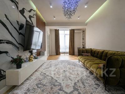 5-бөлмелі пәтер · 170 м² · 8/10 қабат, Бухар Жырау 35, бағасы: 205 млн ₸ в Алматы, Бостандыкский р-н