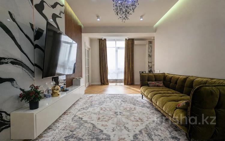 5-бөлмелі пәтер · 170 м² · 8/10 қабат, Бухар Жырау 35, бағасы: 205 млн ₸ в Алматы, Бостандыкский р-н — фото 2