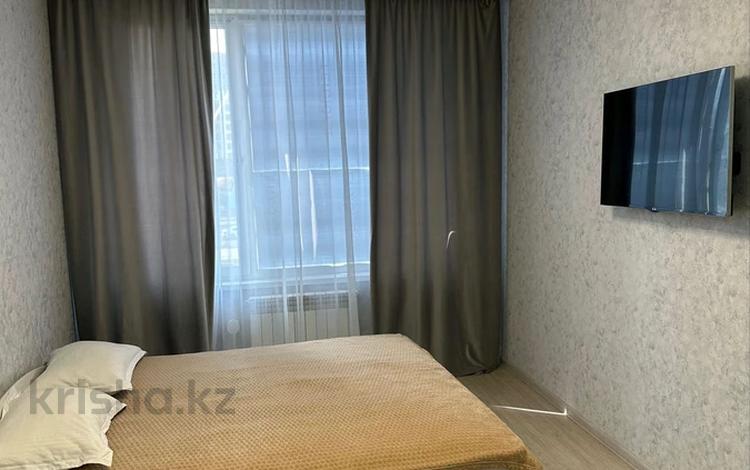 1-комнатная квартира · 40 м² · 3/14 этаж, Толе би 28 за 240 000 ₸ в Астане, Нура р-н — фото 2
