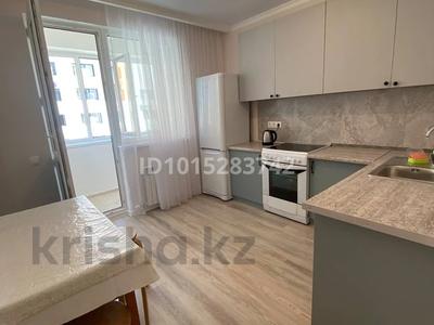 1-комнатная квартира · 40 м² · 8/12 этаж, Роза Багланова 2 — Депозит 200к. Ориентировочно находится за большим Магнум по Туран 55д за 260 000 ₸ в Астане, Нура р-н