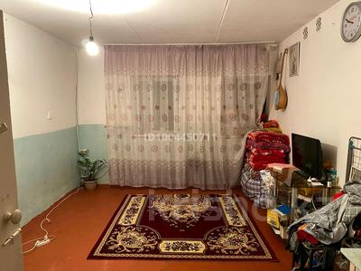 Продажа квартир в Жамбылской обл.: 1-комнатная квартира · 18 м² · 2/4 этаж, Микрорайон карасу 25 62а — возле магазина бейбыт за 5.5 млн 〒 1-комнатная квартира · 18 м² · 2/4 этаж, Микрорайон карасу 25 62а — возле магазина бейбыт за 5.5 млн 〒 в Таразе