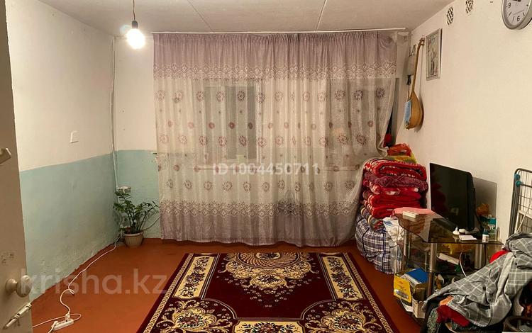 1-бөлмелі пәтер · 18 м² · 2/4 қабат, Микрорайон карасу 25 62а — Возле магазина бейбыт, бағасы: 3.5 млн ₸ в Таразе — фото 2