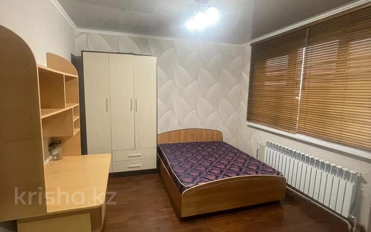 3-комнатная квартира · 75 м² · 7/19 этаж, Брусиловского за 300 000 ₸ в Алматы, Алмалинский р-н — фото 2