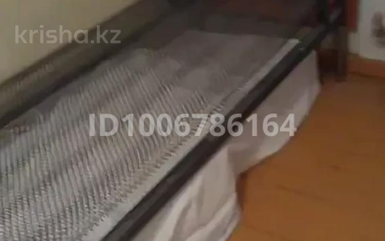 1 бөлме · 12 м², Потанина 18, бағасы: 135 000 ₸ в Усть-Каменогорске — фото 2