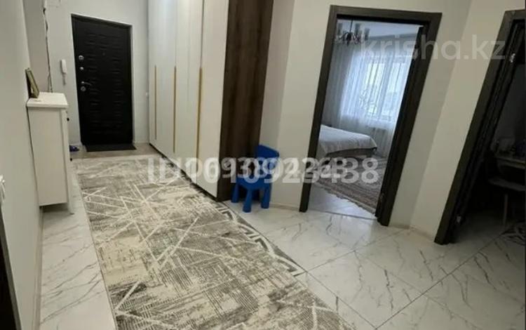 2-бөлмелі пәтер · 75 м² · 5/9 қабат, мкр Кадыра Мырза-Али 30/2, бағасы: 31 млн ₸ в Уральске — фото 11