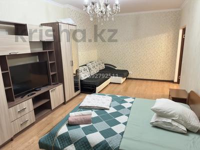 1-комнатная квартира, 40 м² посуточно, Б. Момышулы 16 за 12 000 〒 в Астане, Алматы р-н