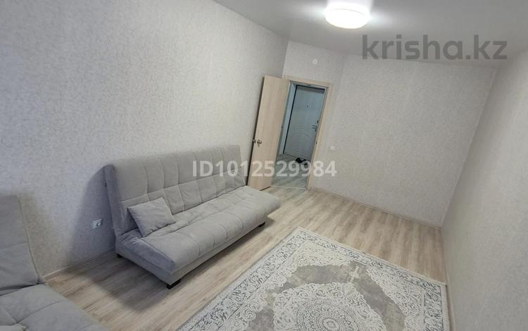1-бөлмелі пәтер · 40 м² · 5/9 қабат, Микрорайон Береке, Микрорайон Береке 57, бағасы: 150 000 ₸ в Костанае — фото 2