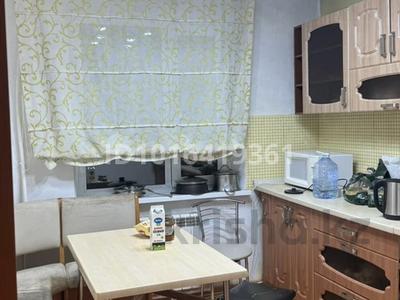2 комнаты · 90 м² · 2/5 этаж, мкр Юго-Восток, Мкр Степной 3 5 — Рядом находится Норма и Старая Корзина за 50 000 ₸ в Караганде, Казыбек би р-н