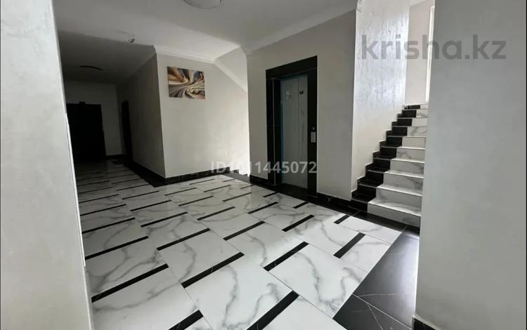1-бөлмелі пәтер · 50 м² · 6/7 қабат, Нуртас Ондасынов, бағасы: 23.5 млн ₸ в Атырау, мкр Жилгородок — фото 13