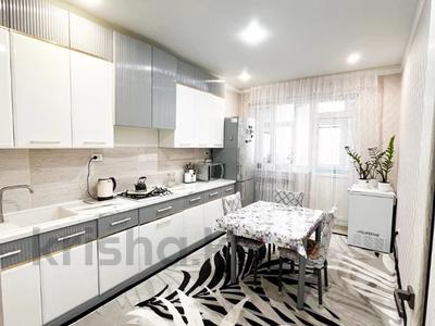 3-комнатная квартира · 90 м² · 3/5 этаж, Бирлик 16 за 46 млн ₸ в Талдыкоргане, мкр Бирлик