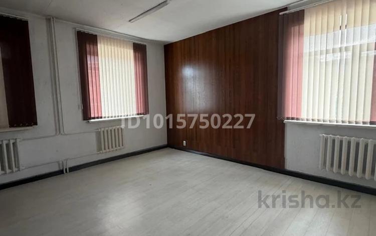 Свободное назначение · 16 м² за 80 000 ₸ в Семее — фото 2