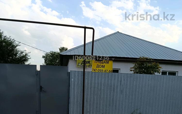 Отдельный дом · 3 комнаты · 104 м² · 8 сот., Доскеева 51 за 25 млн 〒 в Чапаево — фото 43