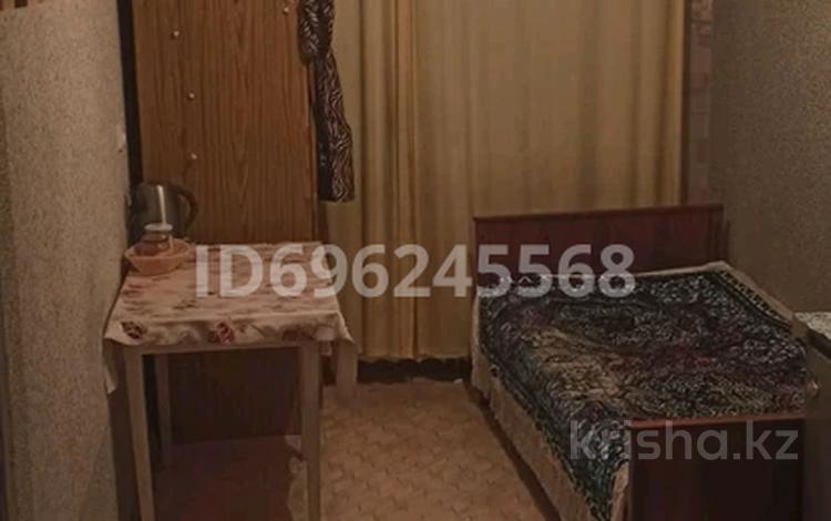 1-комнатная квартира · 9.1 м² · 2/5 этаж, Павлова 9 — К-р,,Айманова'' колледж Транспорта и коммуникаций,ул.Павлова Камзина за 4 млн ₸ в Павлодаре — фото 2