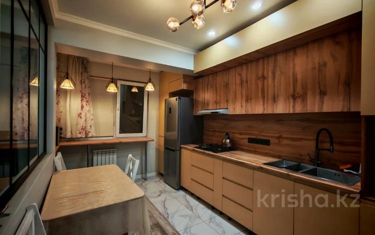 2-бөлмелі пәтер · 57 м² · 8/10 қабат, Жунисова 8 к11 — Төле би, бағасы: 33 млн ₸ в Алматы, Наурызбайский р-н — фото 2