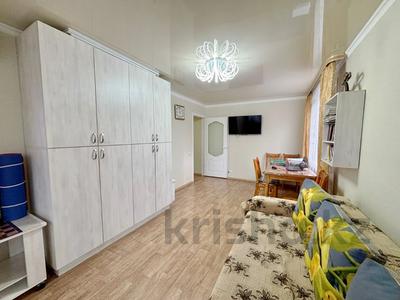 2-комнатная квартира · 44 м² · 4/5 этаж, мкр Новый Город, Бухар Жырау 54а за 22.5 млн ₸ в Караганде, Казыбек би р-н