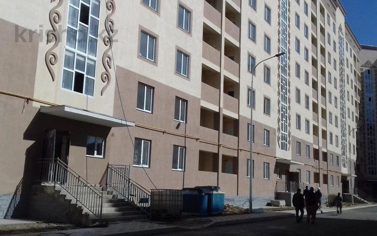 3-комнатная квартира, 80 м², 6/9 этаж, Т. Жумагалиева 17а за 32 млн 〒 в Атырау — фото 11