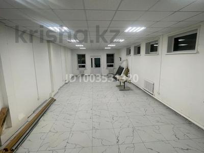 Еркін, кеңселер, дүкендер мен бутиктер, қоймалар, қоғамдық тамақтану орны, сұлулық салондары, фитнес және спорт, медорталықтар мен дәріханалар, білім орталықтары, ойын-сауық, конференц-залдар, кабинеттер және жұмыс орындары, студиялар · 150 м², бағасы: 250 000 〒 в Кокшетау