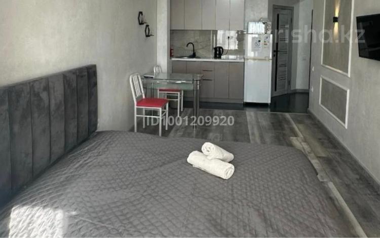 1-комнатная квартира · 44 м² · 8/8 этаж, Чингиза Айтматова 46 за 15 000 ₸ в Астане, Есильский р-н — фото 2