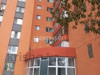 4-комнатная квартира, 85 м², 1/10 этаж помесячно, УРАНХАЕВА 1 — АКИМАТ,ПЛОЩАДЬ,МЕД.АКАДЕМИЯ,ТАМАША за 150 000 〒 в Семее, мкр Красный Кордон