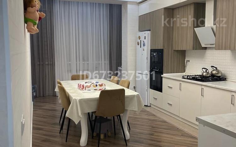 3-комнатная квартира · 125 м² · 1/8 этаж, 33-й мкр 3 за 58 млн ₸ в Актау — фото 11