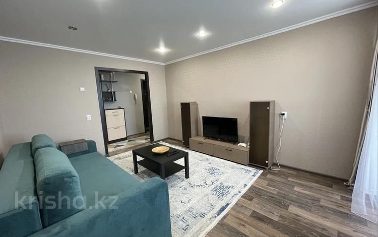 2-комнатная квартира · 50 м² · 1/9 этаж, Пермитина 31 — Пл. Республики (Береке банк) за 300 000 ₸ в Усть-Каменогорске — фото 5