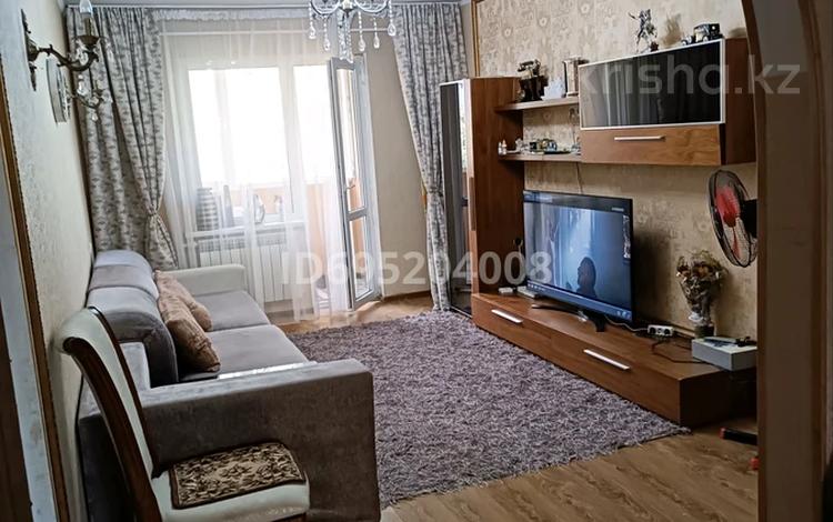 4-комнатная квартира, 87 м², 5/5 этаж, мкр Аксай-5 за 46 млн 〒 в Алматы, Ауэзовский р-н — фото 2