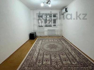 2-комнатная квартира · 49 м² · 1/5 этаж, 4 мкрн за 15.5 млн 〒 в Уральске