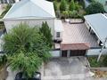 Отдельный дом · 6 комнат · 380 м² · 17 сот., мкр Самал-1, Сулеименова 5 — Казиева за 120 млн 〒 в Шымкенте, Абайский р-н — фото 3