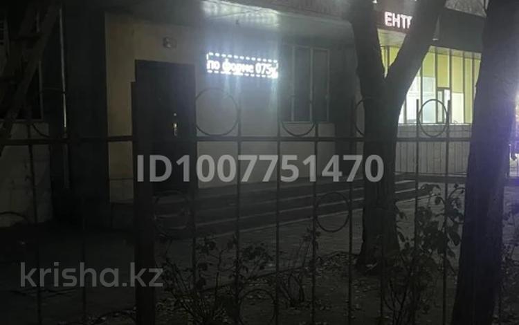 Еркін, кеңселер, дүкендер мен бутиктер, сұлулық салондары, медорталықтар мен дәріханалар, білім орталықтары, ойын-сауық · 292 м², бағасы: 70 млн 〒 в Таразе — фото 2