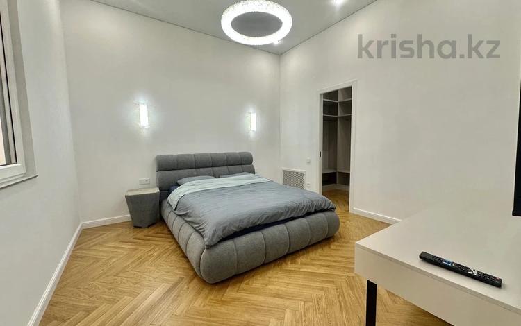 4-комнатная квартира · 185.7 м² · 1/8 этаж, Навои за 180 млн ₸ в Алматы, Ауэзовский р-н — фото 2