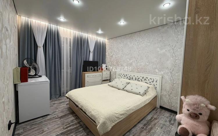 2-бөлмелі пәтер · 44 м² · 2/5 қабат, Бауыржан Моммышұлы 1 — Первая школа, Ауезова,Момышұлы, бағасы: 15 млн ₸ в Аксу — фото 2