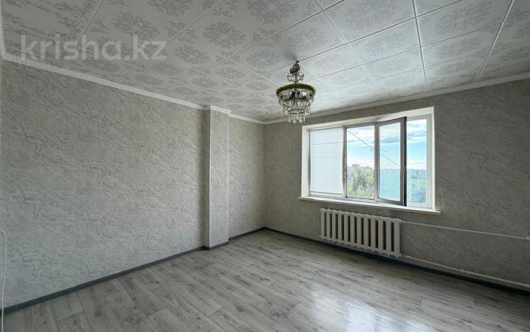 2-бөлмелі пәтер · 56 м² · 9/10 қабат, 28-шағынаудан, 28й микрорайон, ул Сатыбалдина, бағасы: 18.3 млн ₸ в Караганде, Казыбек би р-н — фото 2